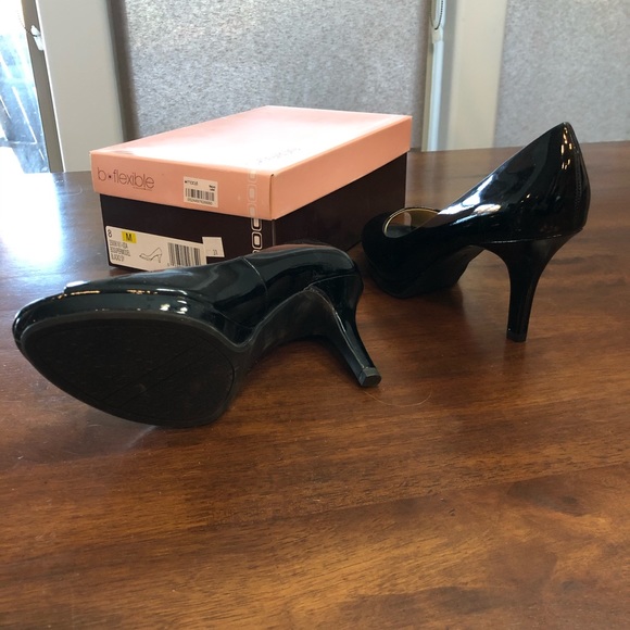 b flexible Black 3.5 inch heel - Picture 2 of 3